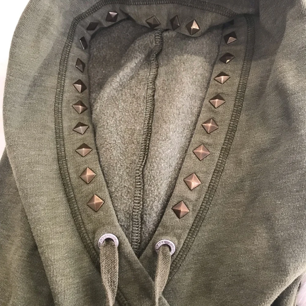 PINK-Studded hoodie - Picture 7 of 7
